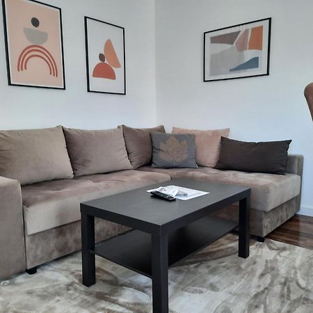 Divizija Lux Apartments Belgrado Quarto foto