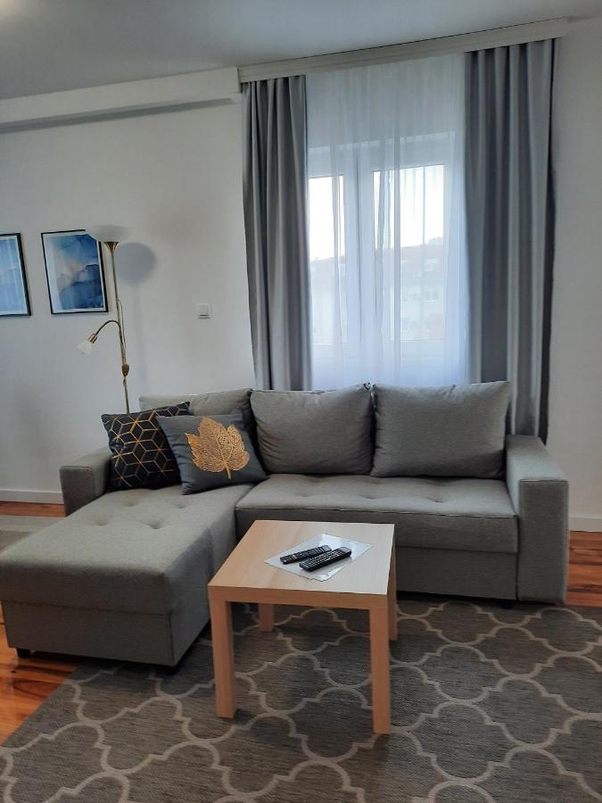 Divizija Lux Apartments Belgrado Exterior foto