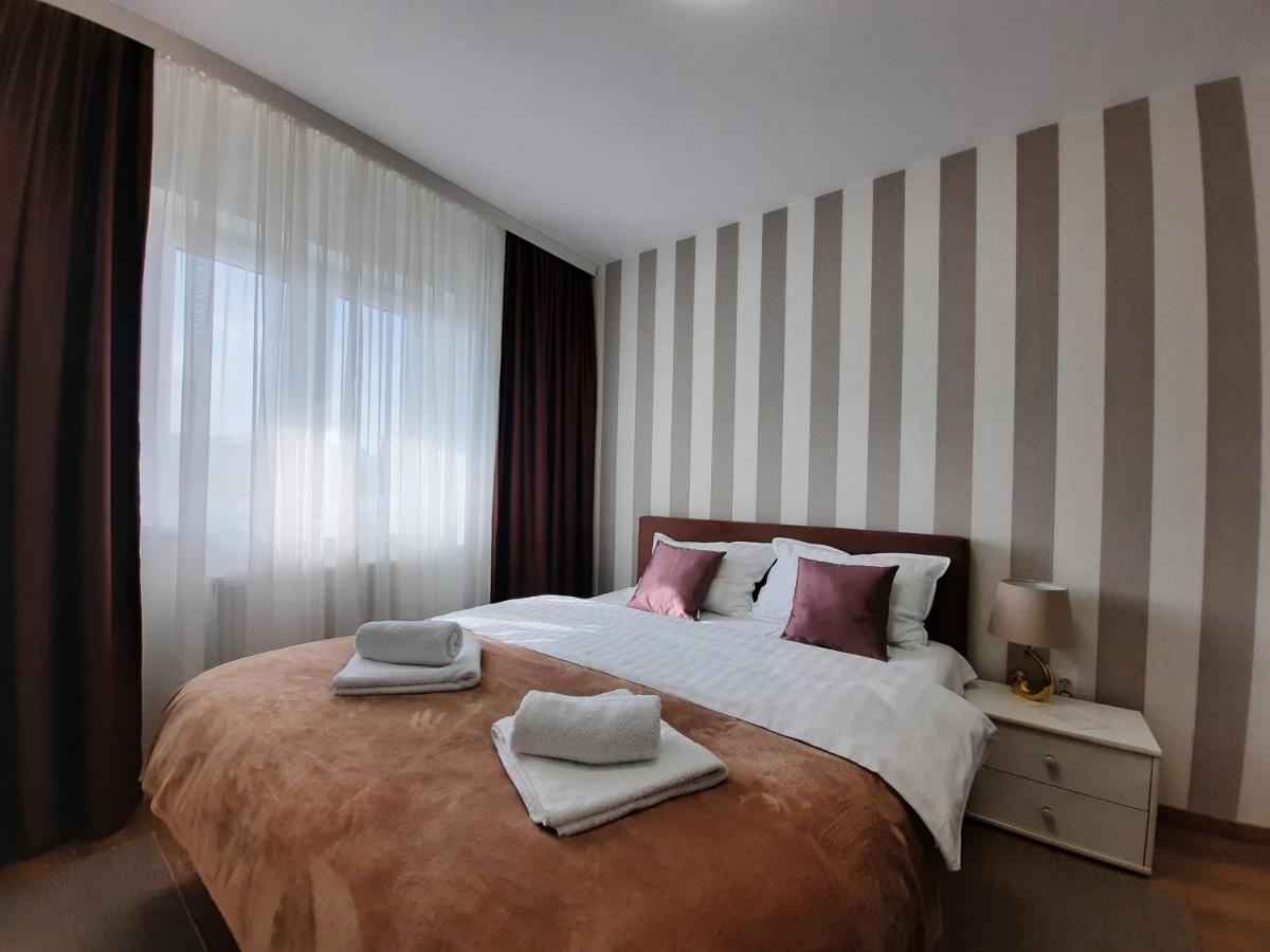 Divizija Lux Apartments Belgrado Exterior foto